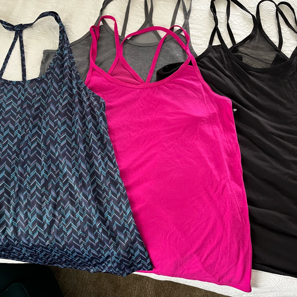 4) Go Dry Old Navy Activewear XL tanks bundle, $20 for all four tops